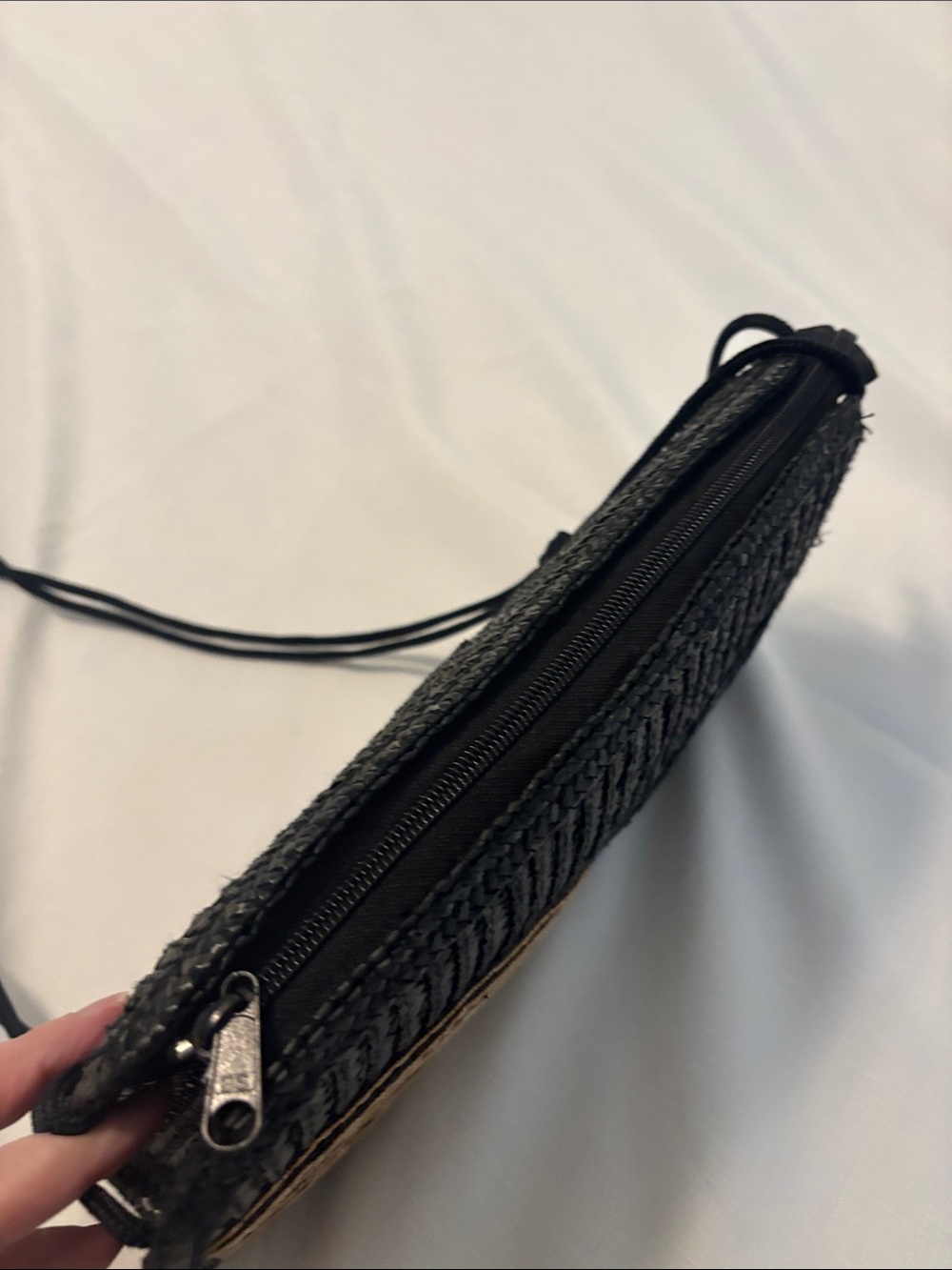 VTG Black Straw Crossbody Bag w/Tan Accent East to West bag 1980s retro rattan - Picture 3 of 11